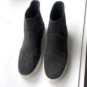 Vince Newlyn Suede Bootie